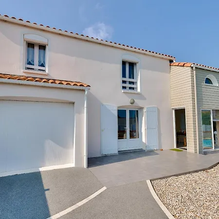 Paisible Escale A Talmont-saint-hilaire Avec Piscine بيت للعطل