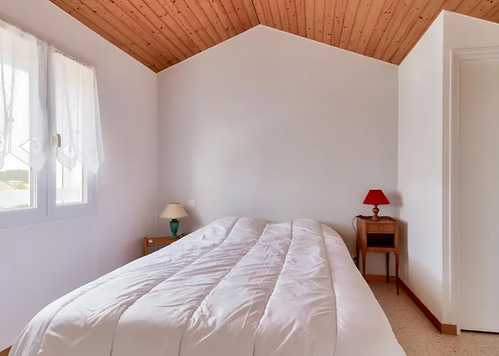 Paisible Escale A Talmont-saint-hilaire Avec Piscine